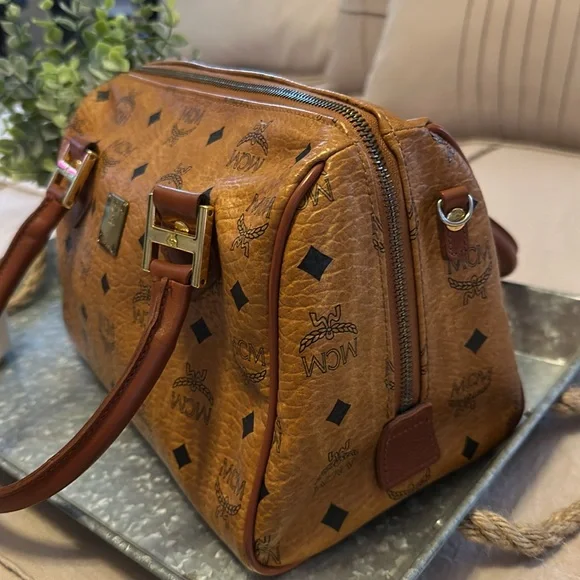 MCM Boston Bag - Picture 3 of 16